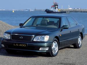 Lexus LS400 1997 года (EU)